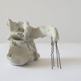 TA FIgure 21 7.5x8x8cm Clay and hairpin 2018